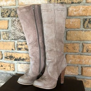 Vintage tan suede boots